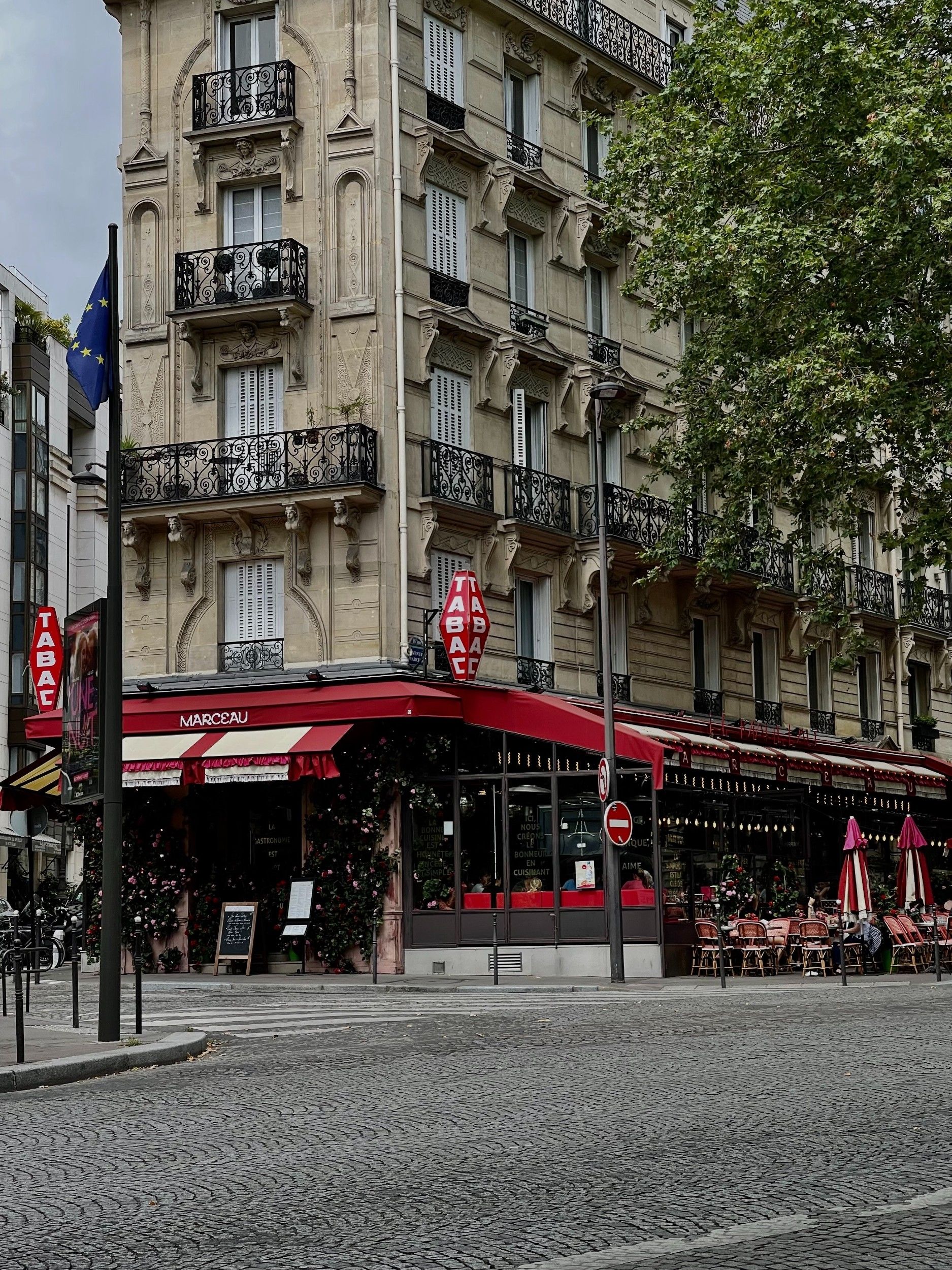 Vente Commerce 150&nbsp;m² Alès